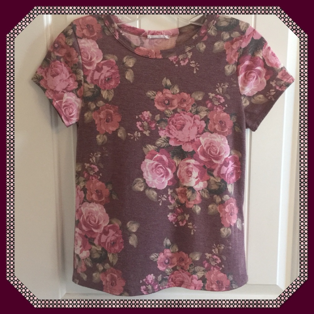 Beautiful Mauve Floral Top sz. S